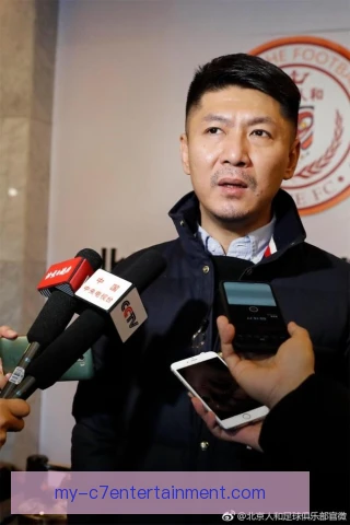 年轻队长同位置对照，风格差异揭示成长空间